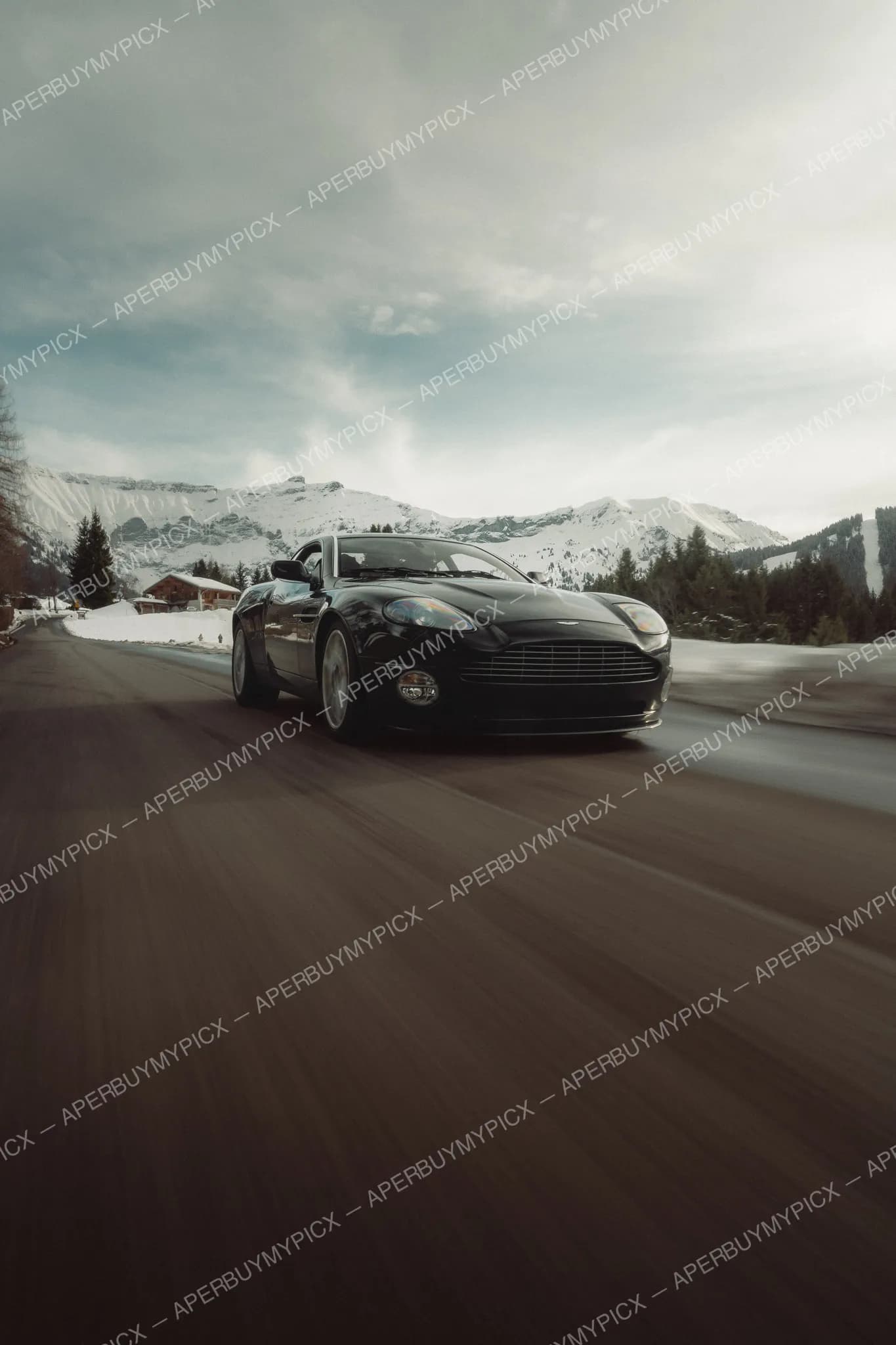 Aston Martin Vanquish S #056